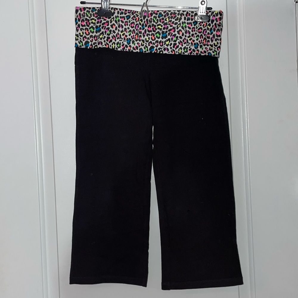 Victoria’s Secret pink capris